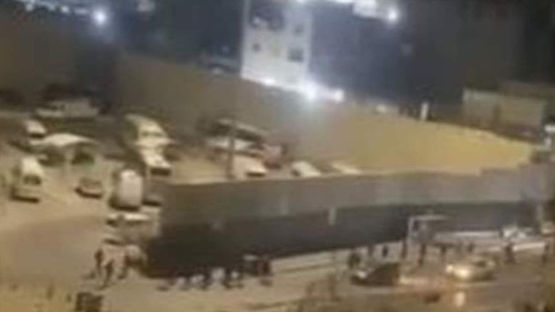 بالفيديو - قوات الاحتلال الاسرائيلي تقتحم مخيم شعفاط بالقدس المحتلة فجر اليوم
