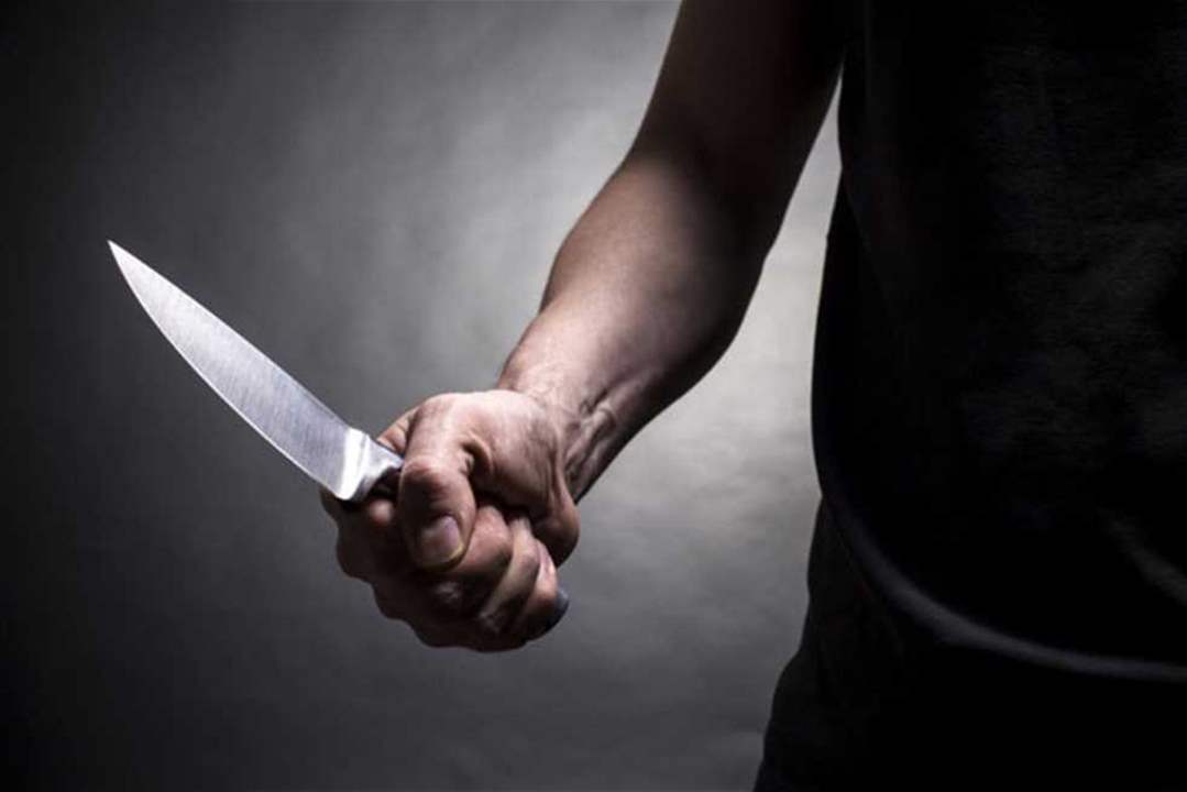 رجل قتل زوجته بالسكين  في منزل ذويها  في عين الحلوة 