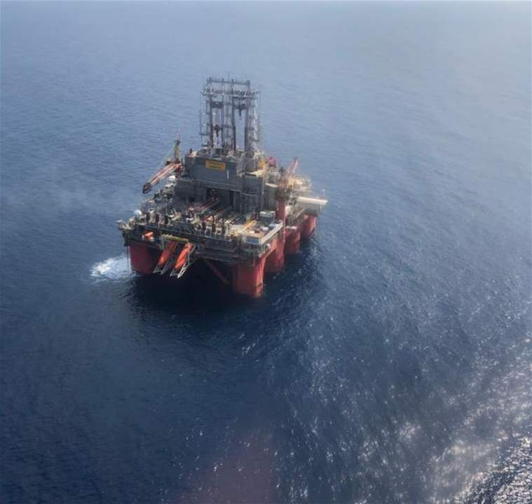 وزير الأشغال ينشر صورا لمنصة التنقيب عن النفط والغاز في البلوك رقم 9