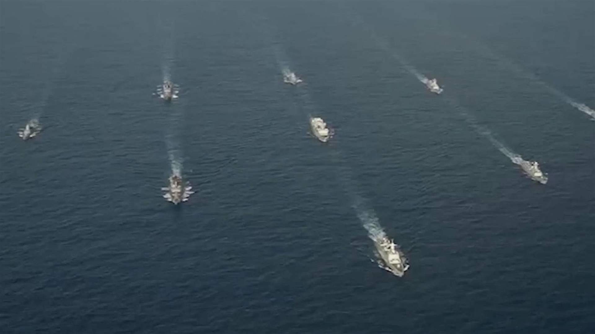 سفن حربية روسية تصل إلى ميناء تشينغداو شرق الصين