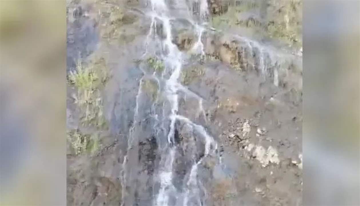بالفيديو - ظهور شلالات مياه جوفية عقب الزلزال المدمر في المغرب