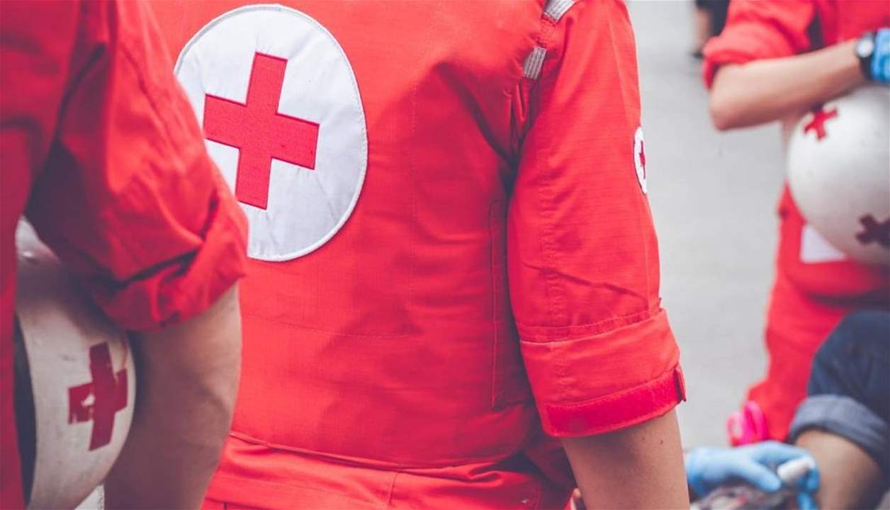 الصليب الأحمر نقل جثماني شهيدين و6 جرحى من محيط بلدة يارون إلى مستشفى بنت جبيل الحكومي