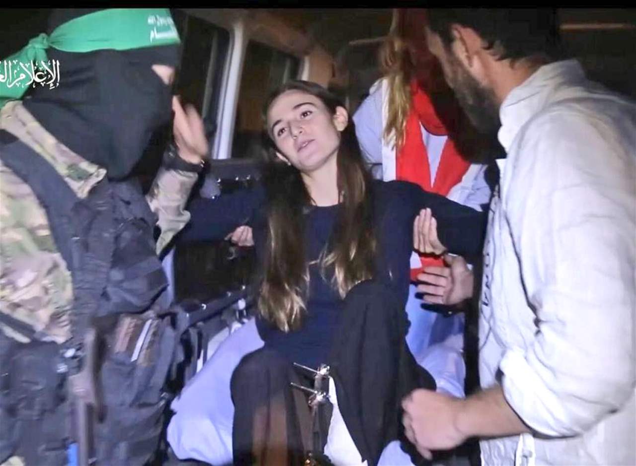&quot;باي مايا&quot; مشهد وداع مقاتل القسام المحتجزة الإسرائيلية يتصدر لترند 