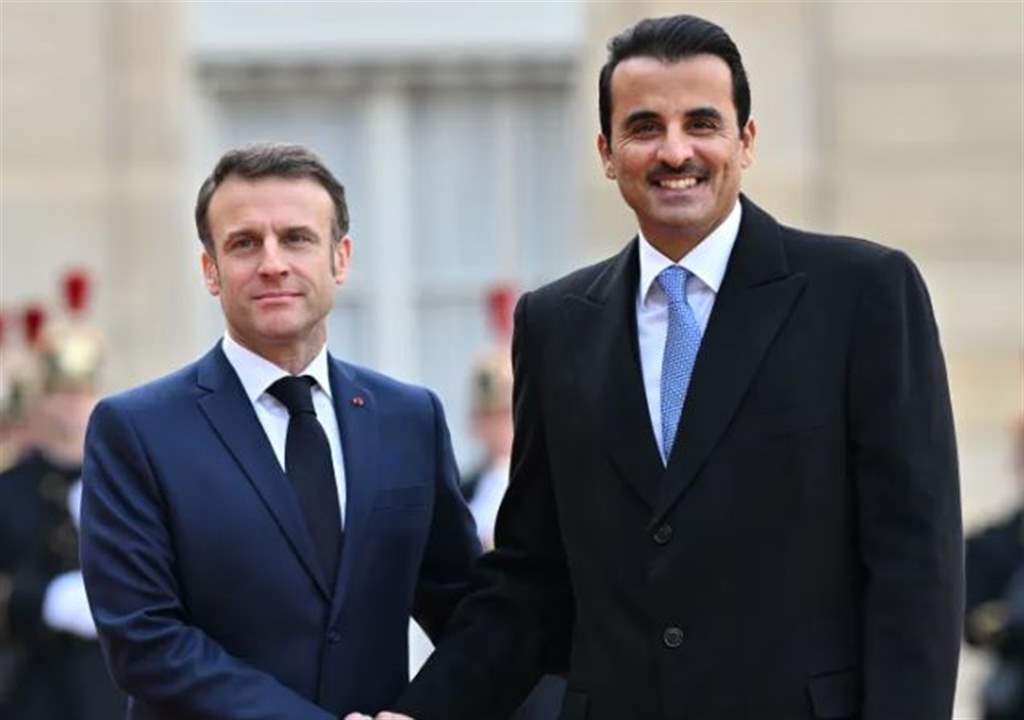 أمير قطر خلال لقائه الرئيس الفرنسي : العالم يشهد الإبادة الجماعية للشعب الفلسطيني 