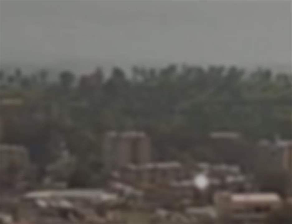 بالفيديو - لحظة سقوط صاروخ على مبنى في كريات شمونة