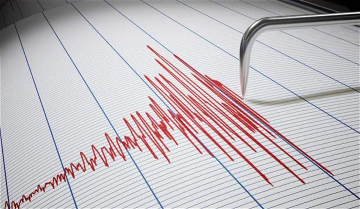 زلزال بقوة 5.5 درجات يضرب جنوب شرق ايران 