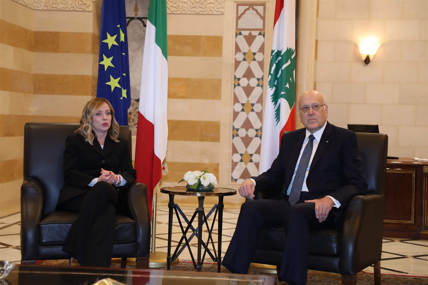 ميقاتي يلتقي رئيسة الوزراء الايطالية جورجيا ميلوني في السراي الحكومي