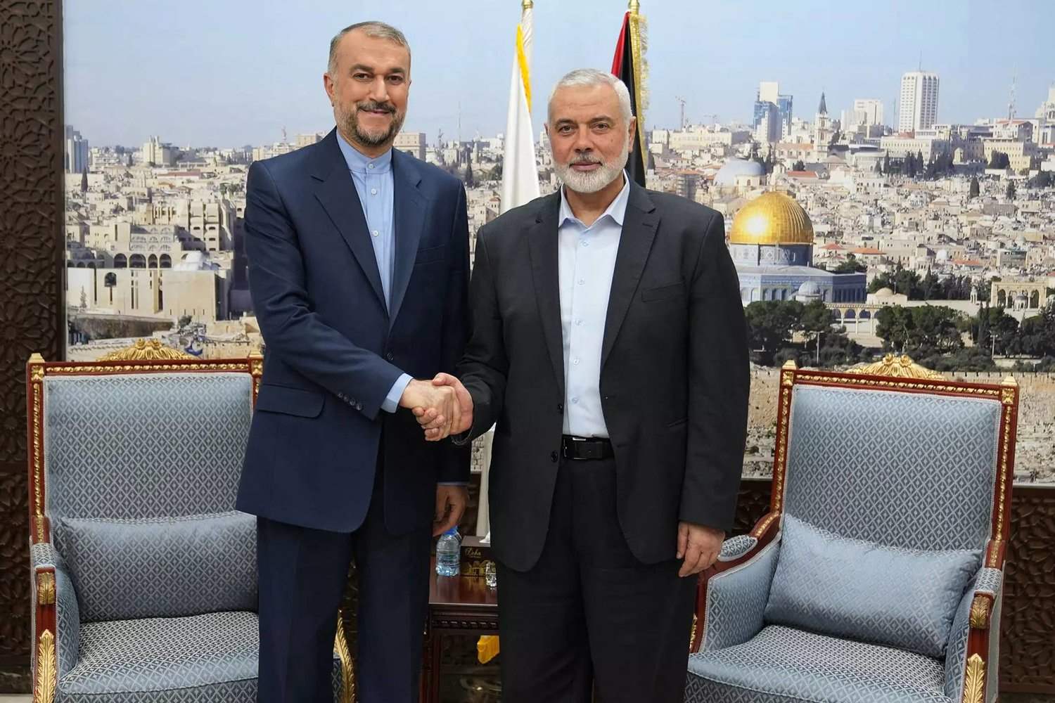 امير عبداللهيان يلتقى اتصالا هاتفيا من رئيس المكتب السياسي لحركة حماس