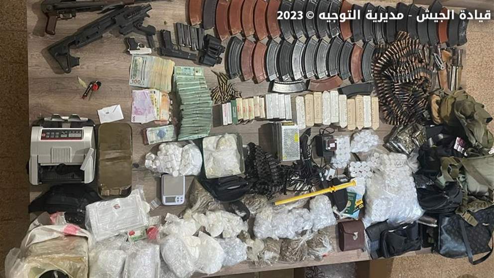 بالصور- الجيش يعلن دهم منازل تجار مخدرات في منطقة المرح - الهرمل 