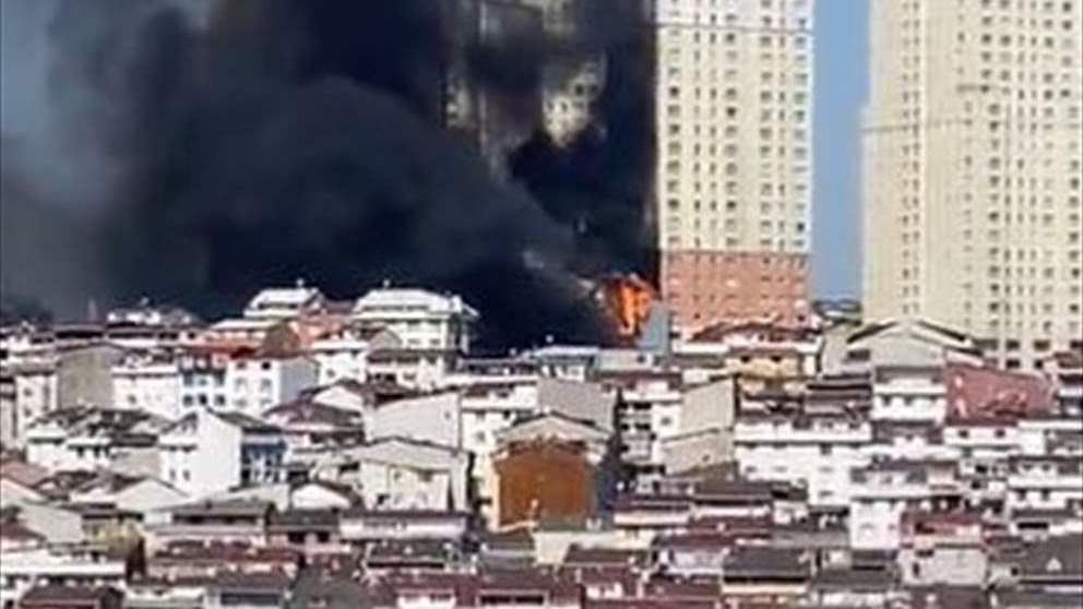  حريق كبير في إسطنبول و فيديو يظهر حجم الأضرار 