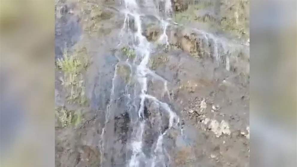 بالفيديو - ظهور شلالات مياه جوفية عقب الزلزال المدمر في المغرب