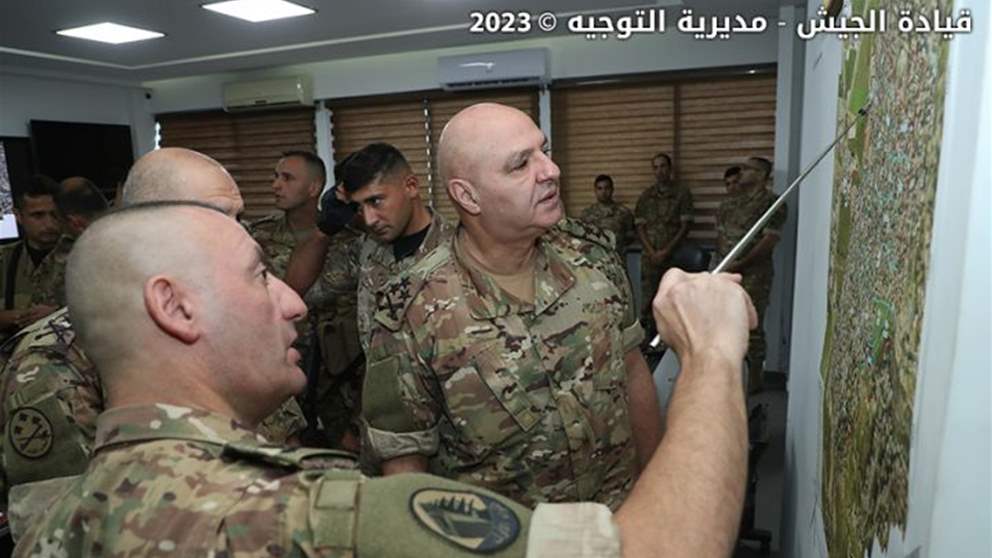 بالصور - قائد الجيش يتفقد لواء المشاة الأول المنتشر في صيدا 
