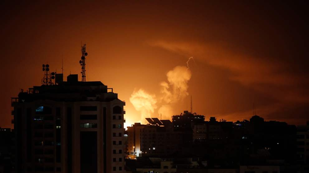 جيش العدو يعلن توسيع عملياته البرية هذه الليلة في غزة و سلاح الجو يهاجم بشكل واسع القطاع 