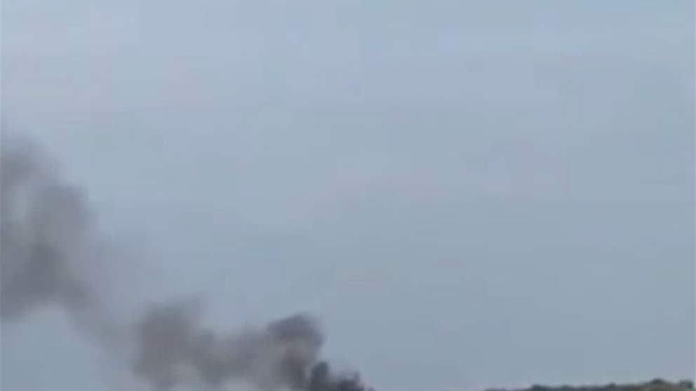 بالفيديو - إعلام العدو: مشاهد من هدف مشتعل بعد إطلاق حزب الله صاروخ مضاد للدروع بإتجاه الجليل الغربي وسقوط إصابات