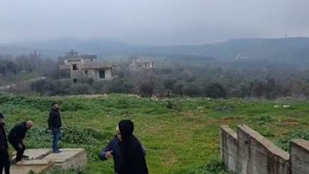 بالفيديو - العدو الإسرائيلي يستهدف أطراف بلدة بليدا بالتزامن مع تشييع شهيدي حركة أمل 