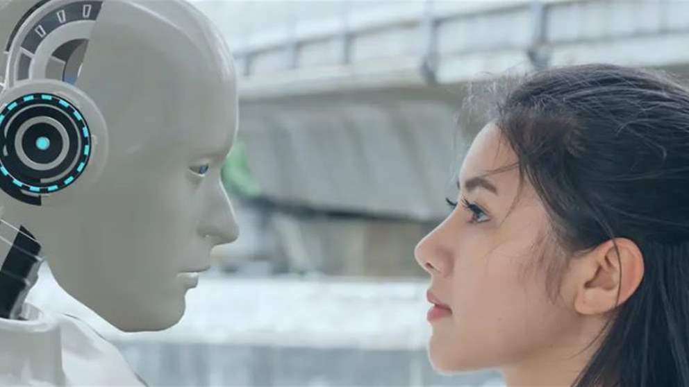  هل النساء مُقبلات على "مواعدة" الروبوتات بدلاً من الرجال؟ 