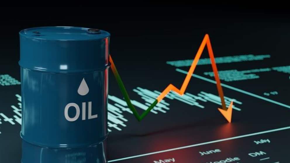 أسعار النفط تتجه لتكبد خسارة أسبوعية بنحو واحد بالمئة 