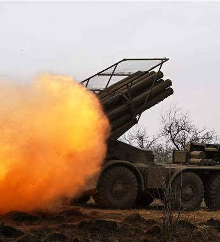 "بأسلحة عالية الدقة".. القوات الروسية تهاجم منشآت الطاقة والدفاع الجوي الأوكرانية