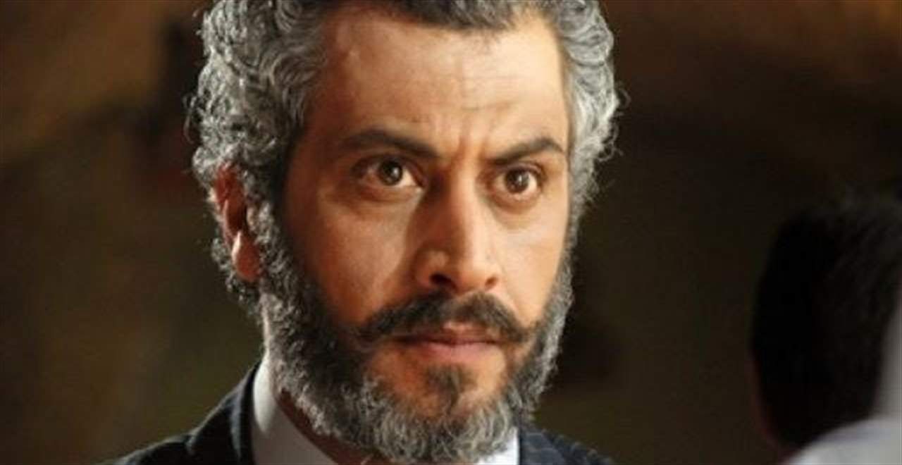 هكذا ودع الفنان الراحل ياسر المصري والدته... كلمات مؤثرة  