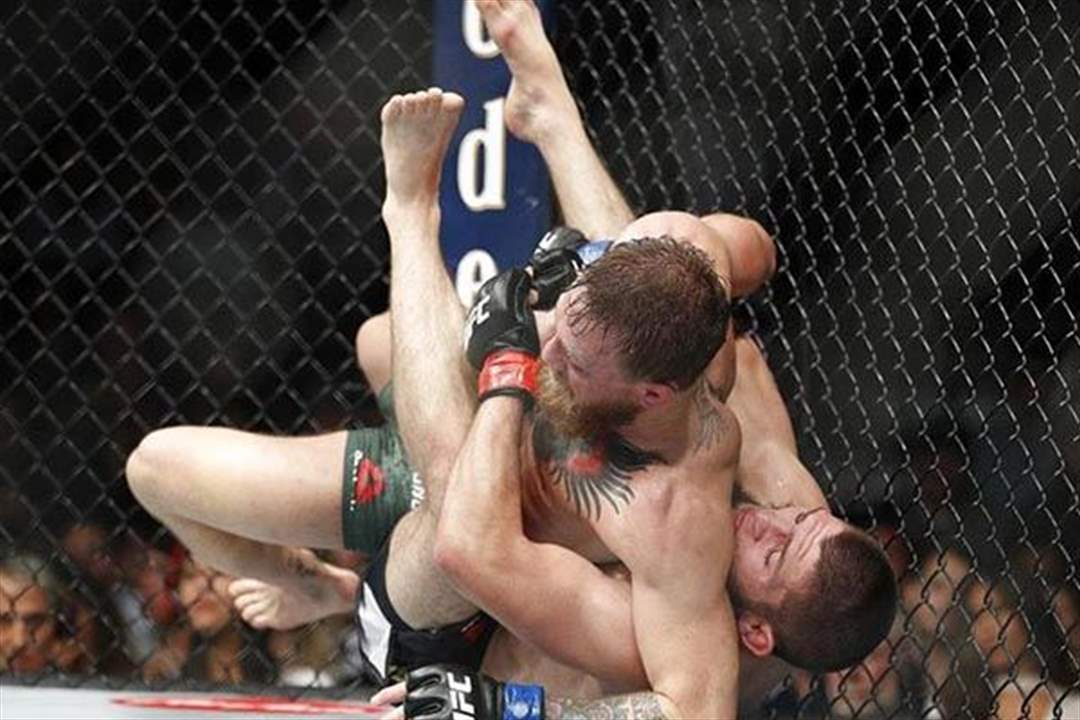 رئيس الشيشان الروسي يدعم مواطنه بعد فصله من "UFC" وينتقده لضربه كونور ماكغريغور دفاعاً عن حبيب برخاء!