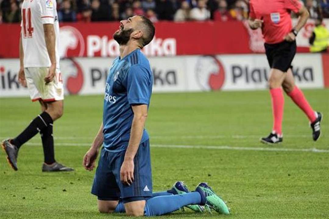 لم يكن ينقصه سوى الإعتداء والإختطاف .. تحقيق أولي مع كريم بنزيما لدى الشرطة الفرنسية!