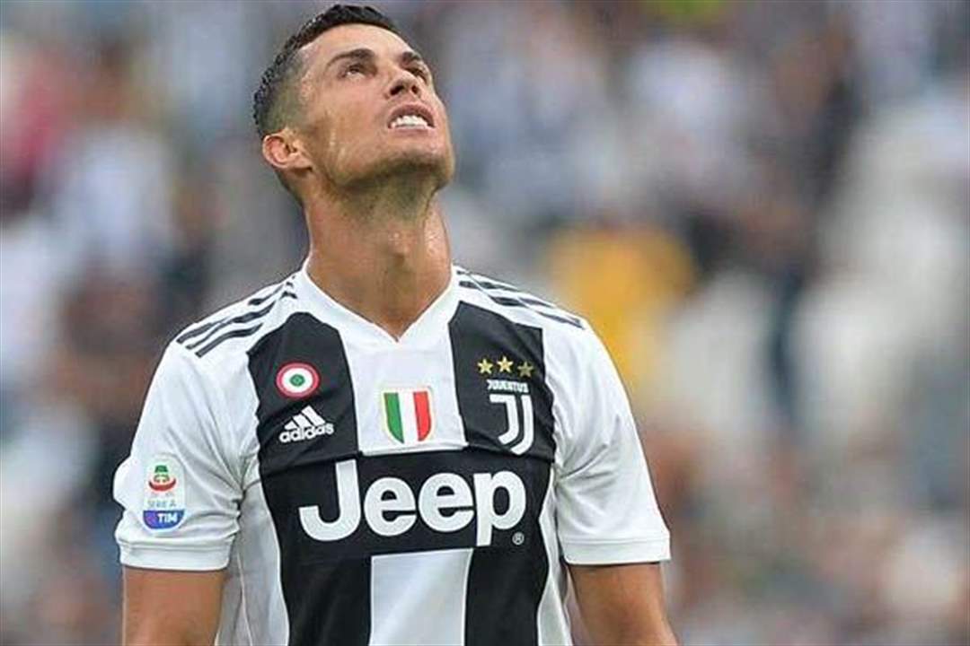 هل بدأت تتوتر العلاقة بين كريستيانو رونالدو وماسيميليانو اليغري .. البرتغالي مرهق ومدربه يتجاهله!