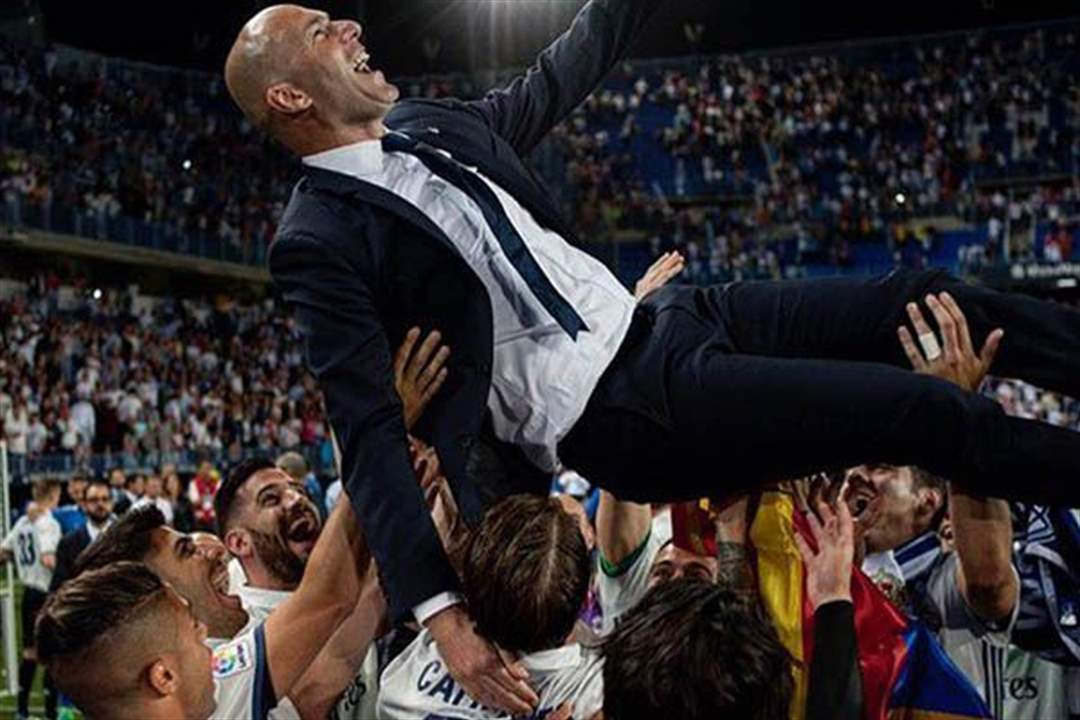 لاعبو ريال مدريد "الجريح" يطالبون بعودة زين الدين زيدان لتدريبهم .. الفرنسي لم يتأخر بالرد!