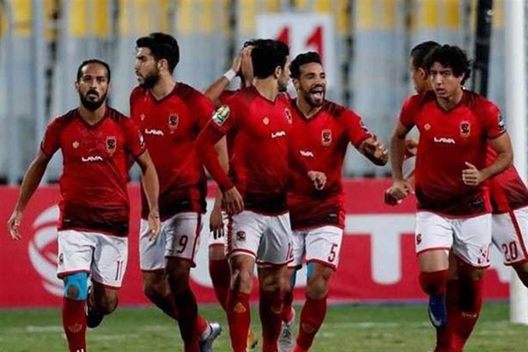 بالصورة: رفعاً للحرج عن الجميع ولإنهاء حالة الجدل .. نجم الأهلي وليد سليمان يعتزل اللعب الدولي!