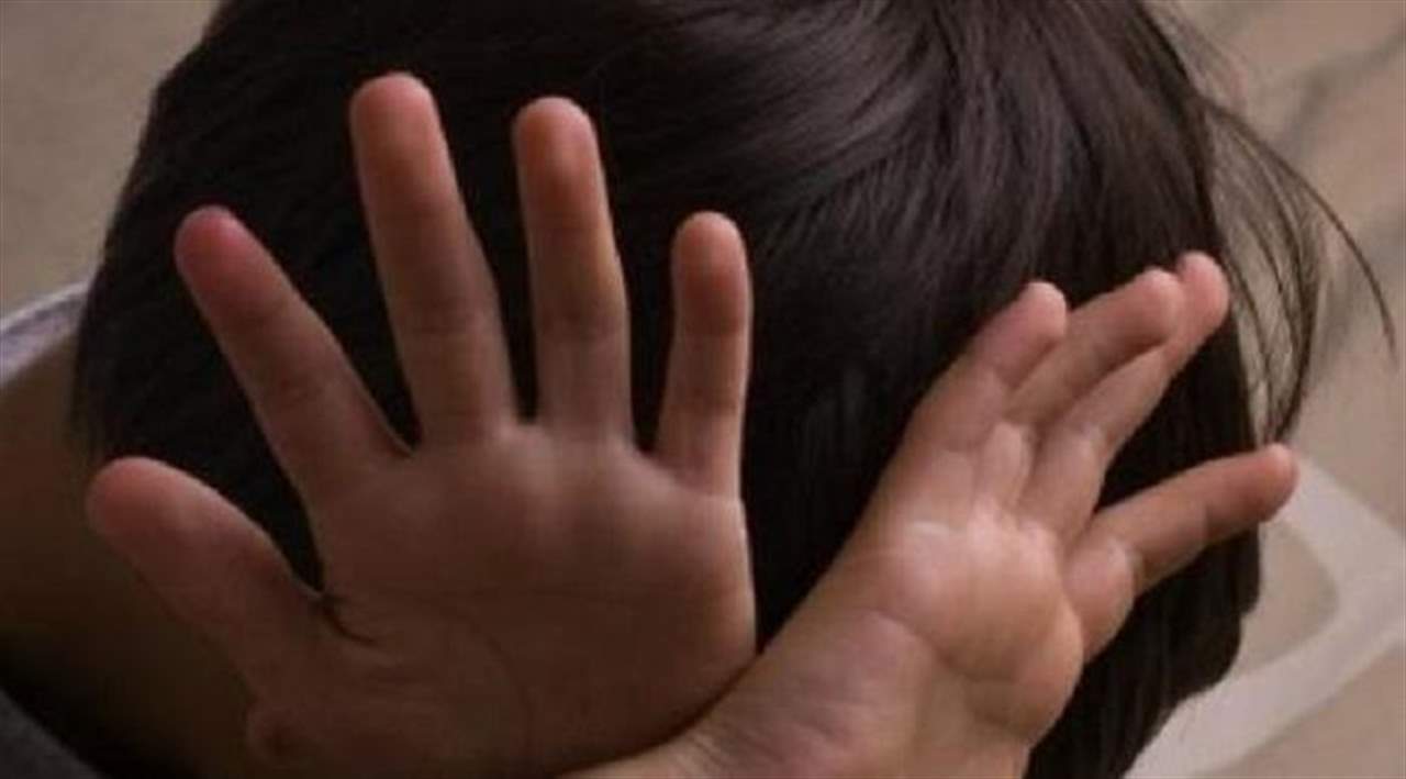 إستدرج إبنة الـ4 سنوات بحجة إعطائها برتقال ثم إغتصبها!