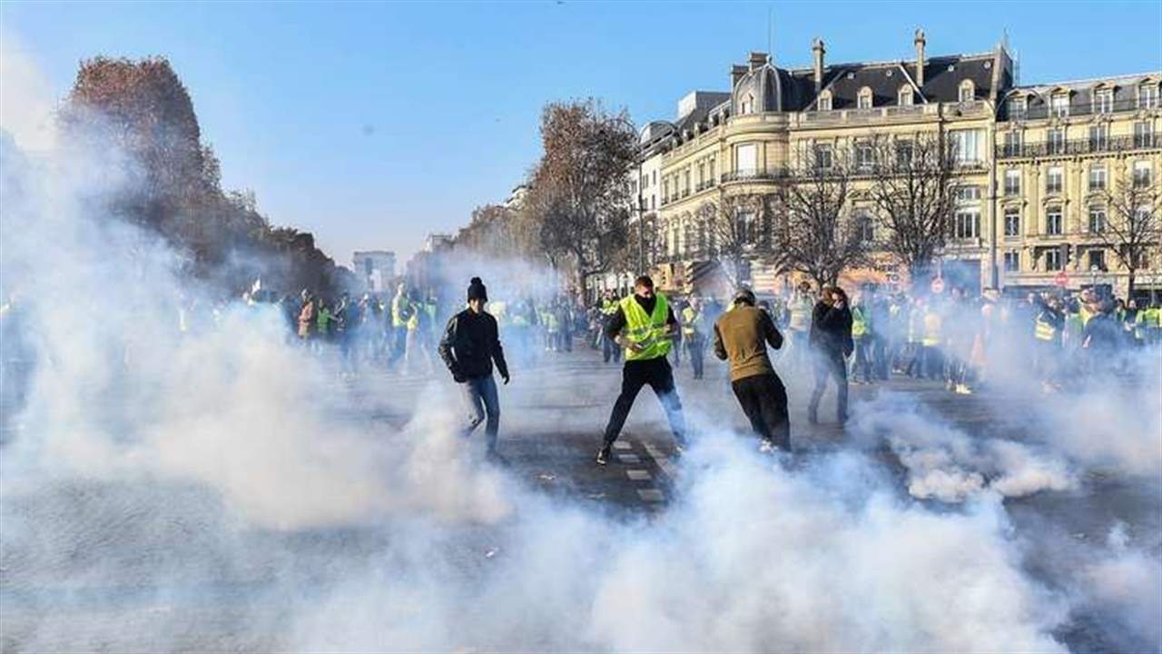 400 جريح في الإحتجاجات على ارتفاع أسعار الوقود في فرنسا