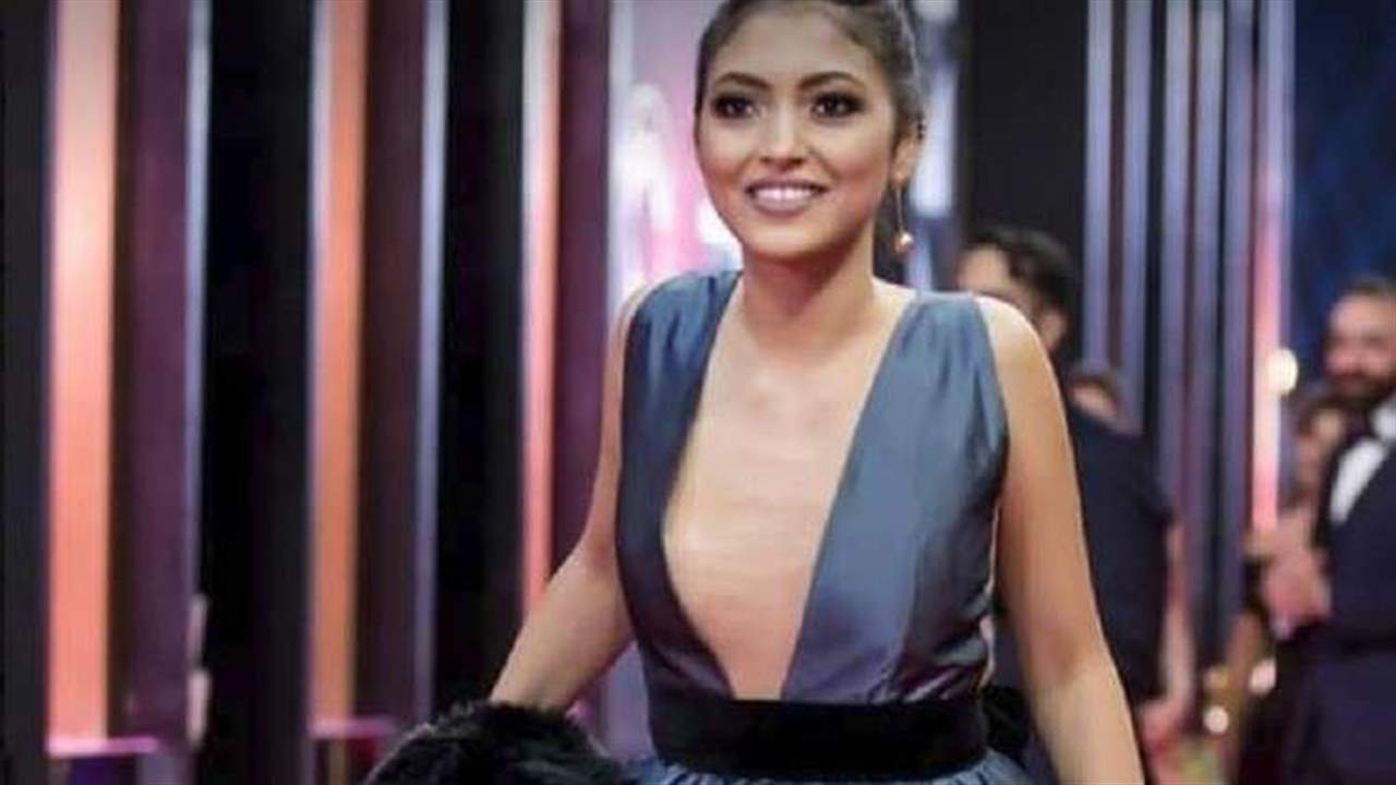 بعدما سخروا من فستانها.. مي الغيطي تفاجئ جمهورها: أصبت بورم في ثديي وأردت إظهاره