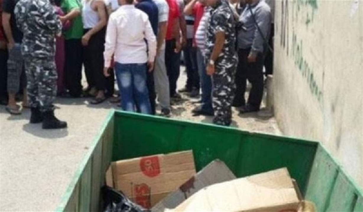 أنجبت طفلتها... خرجت من المستشفى ورمتها في النفايات! 