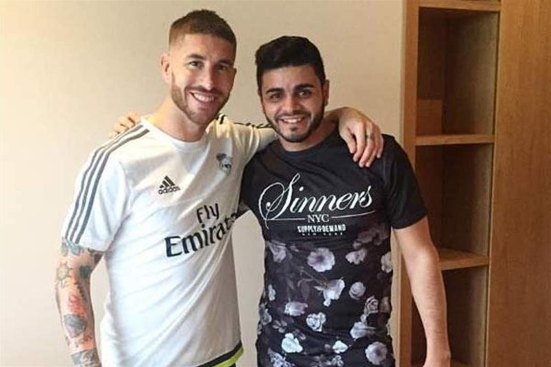 لاعب مغربي يتحوّل إلى مصفف شعر لنجوم ريال مدريد والدوري الاسباني 