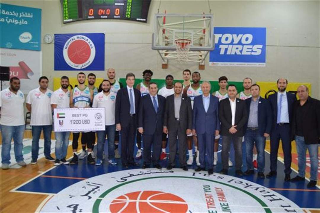 الشامسي يزور "المتحد" في طرابلس ويكرم الفائزين بـ "كأس زايد للتحدي" 