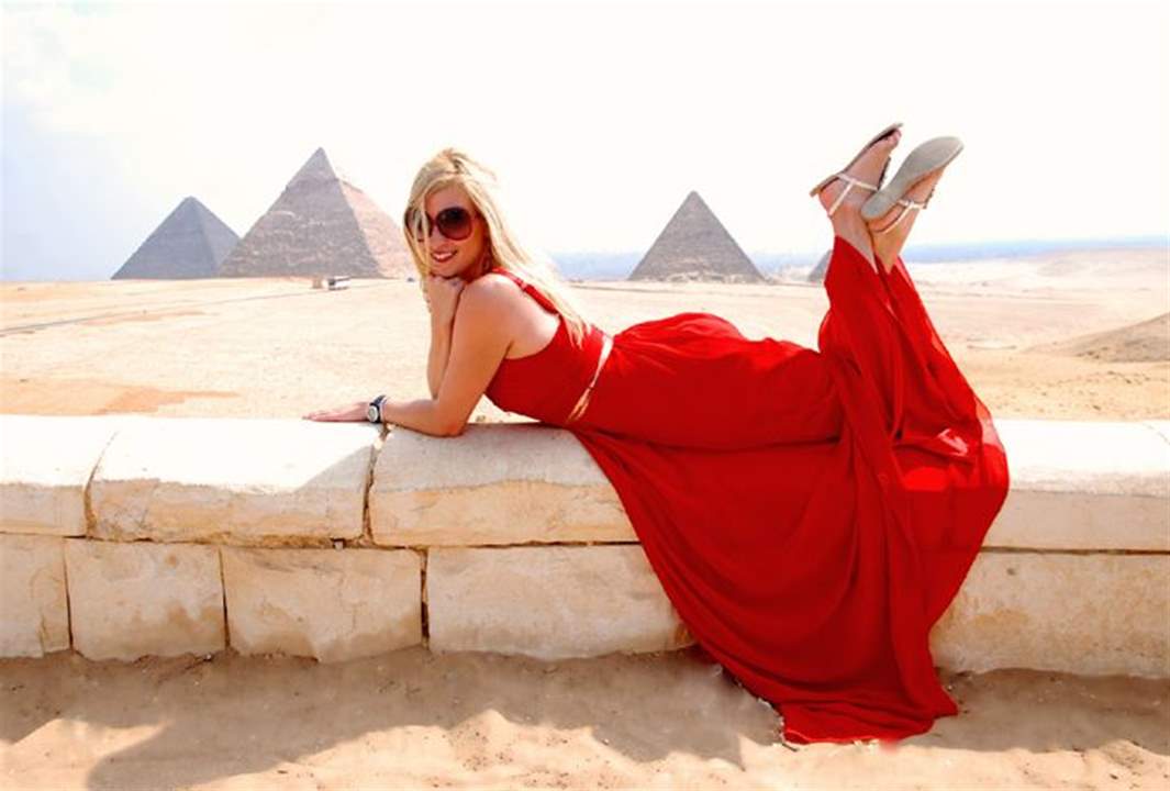 الكشف عن سبب تصوير الفيديو الجنسي على الأهرامات في مصر!