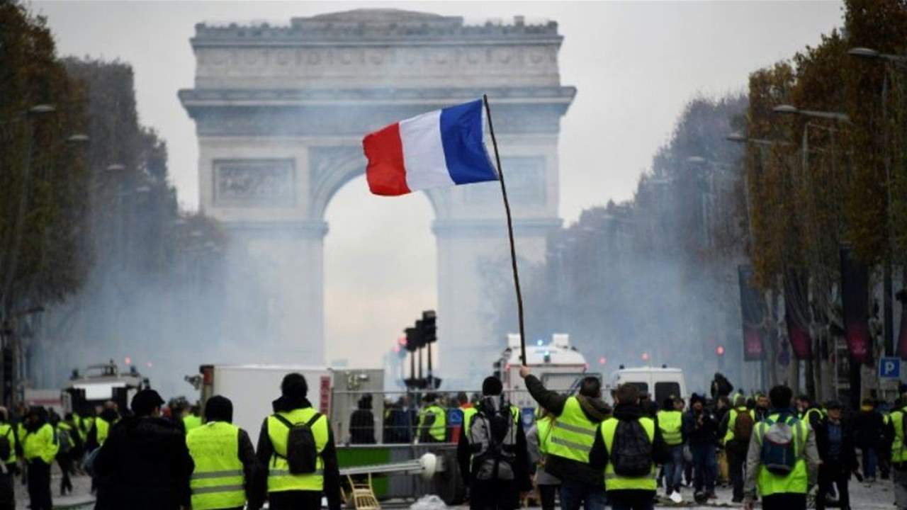 متابعة حراك "السترات الصفراء" مباشرة ً من شارع الشانزليزيه  مع راشيل كرم