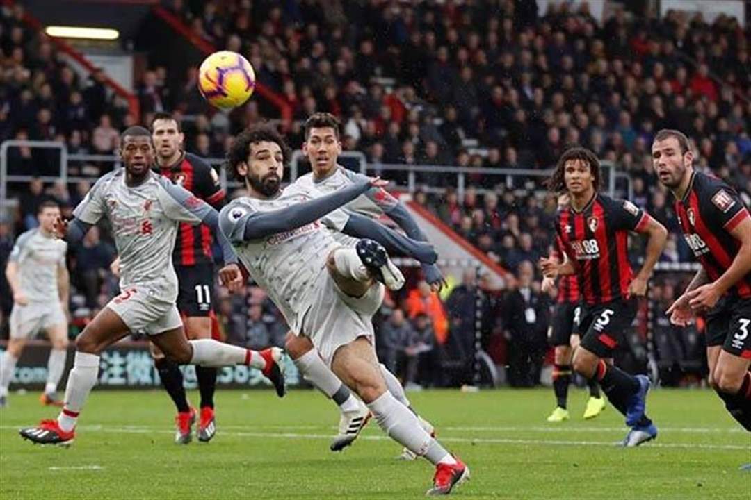 محمد صلاح يستعيد بريقه ويضع ليفربول في الصدارة .. المصري يواصل كتابة تاريخه "الخاص" مع الريدز!