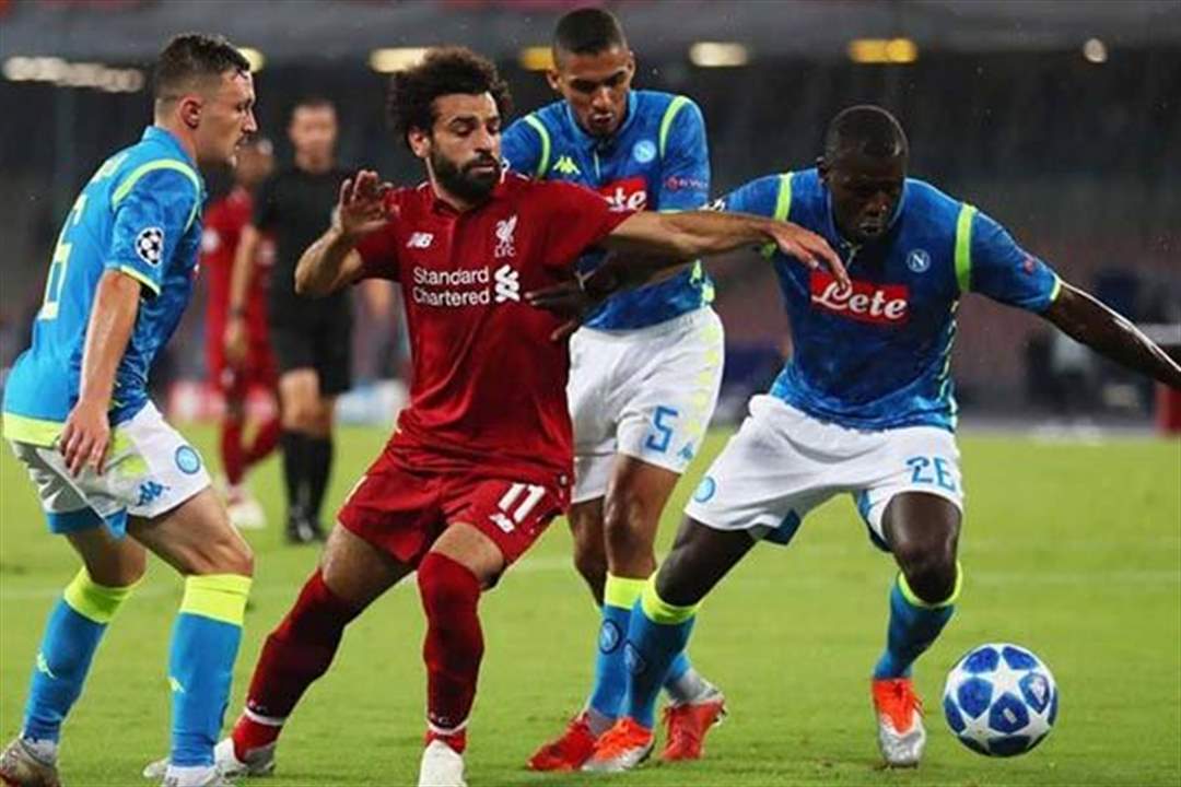 كيف يخطط مدرب نابولي كارلو أنشيلوتي لإيقاف نجم الريدز محمد صلاح وما قصة "القفص"؟