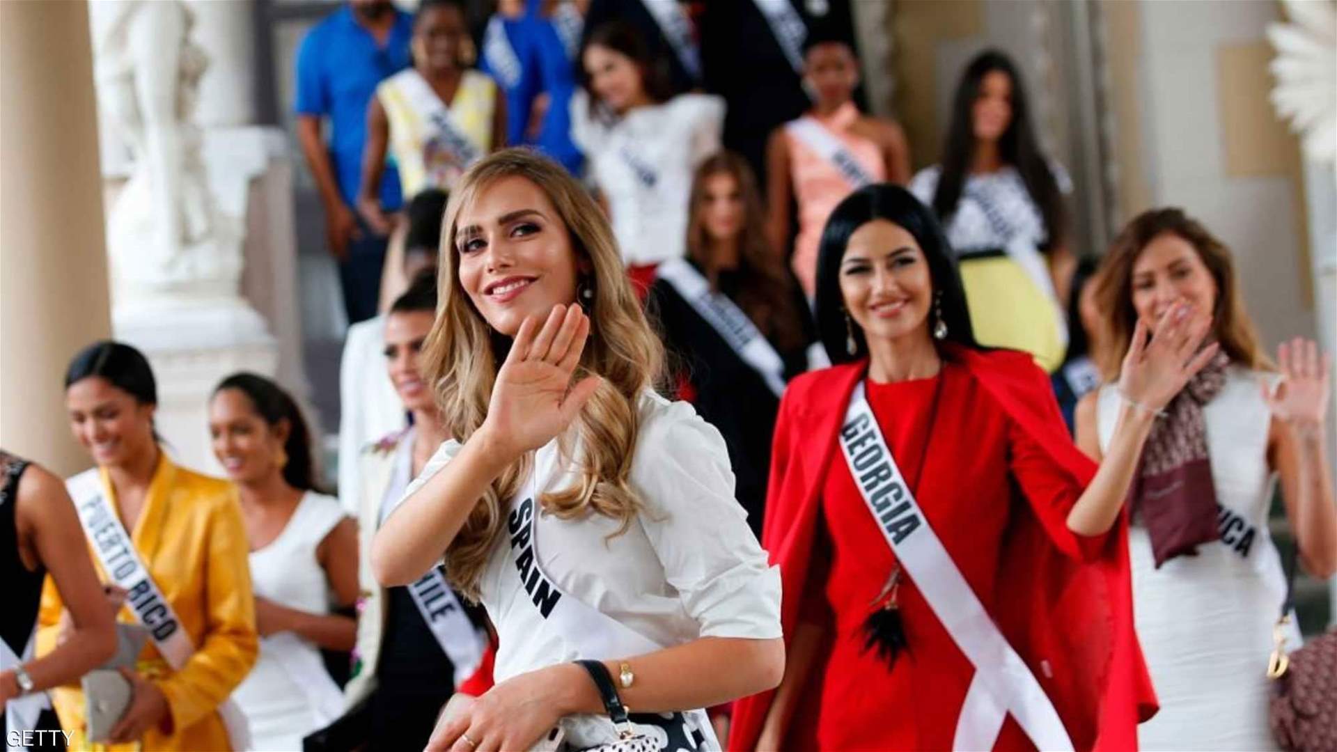 بالصور- في بانكوك... "رجل" ينافس على لقب ملكة جمال الكون!