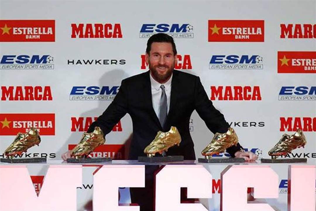 الأرجنتيني ليونيل ميسي يتفوق على كريستيانو رونالدو مرة جديدة .. الحذاء الذهبي للمرة الخامسة إلى خزائنه!