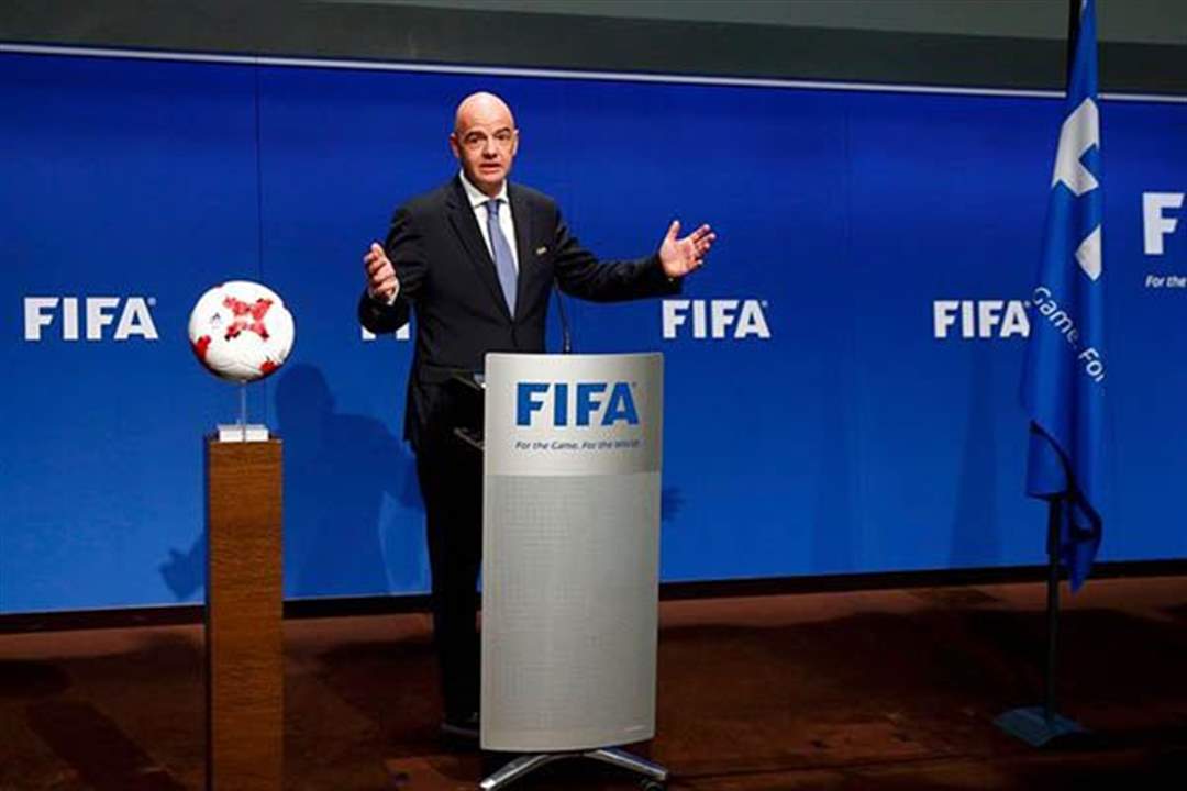 هجمة أوروبية على رئيس الفيفا .. رئيس الاتحاد الألماني يطالب جياني إنفانتينو بالمزيد من الشفافية