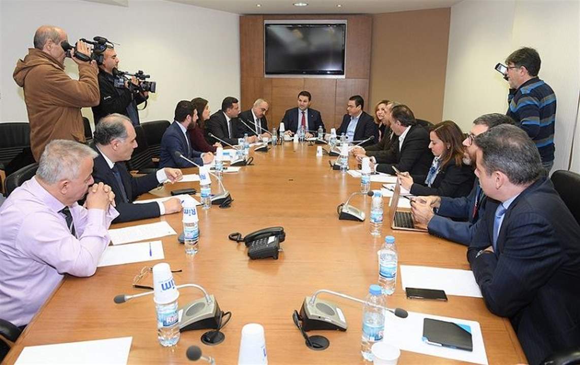 تكنولوجيا المعلومات: لعدم الدفع للجمارك مرتين على الهواتف المشتراة من الخارج