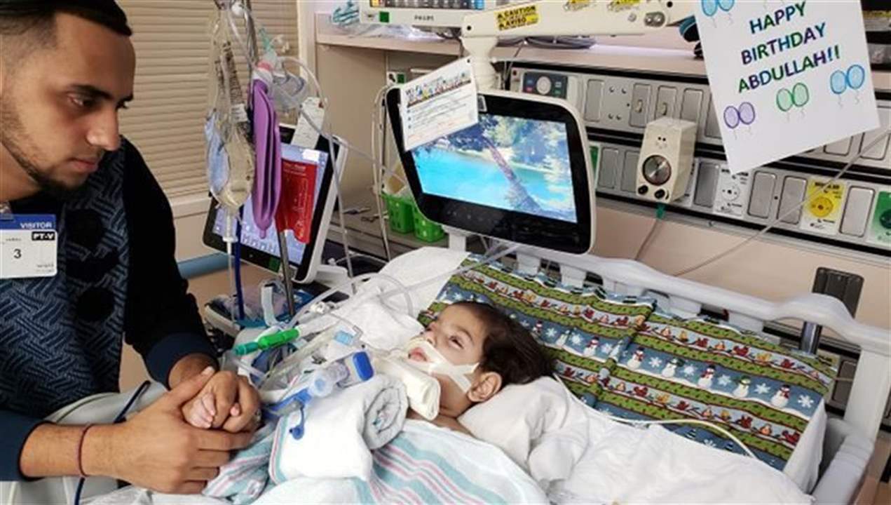 بالصور: بعد كفاح والدته لرؤيته قبل وفاته... الطفل عبد الله اليمني يفارق الحياة!