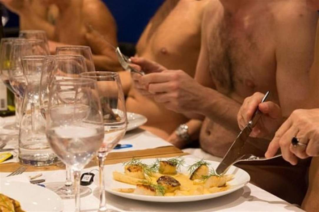 الشقيقان اللبنانيان سعادة يغلقان مطعمهما الباريسي المخصص للعراة
