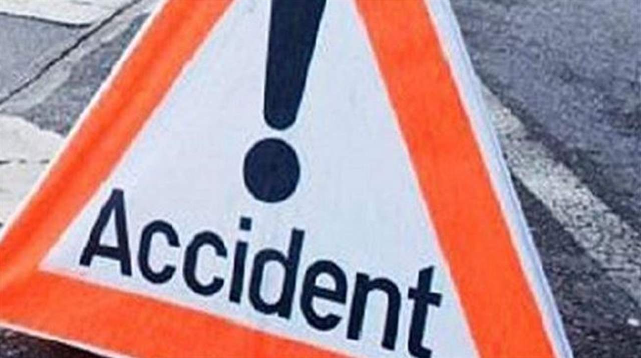 بالصور -  قتيل و5 جرحى في حادث سير على طريق عام صور