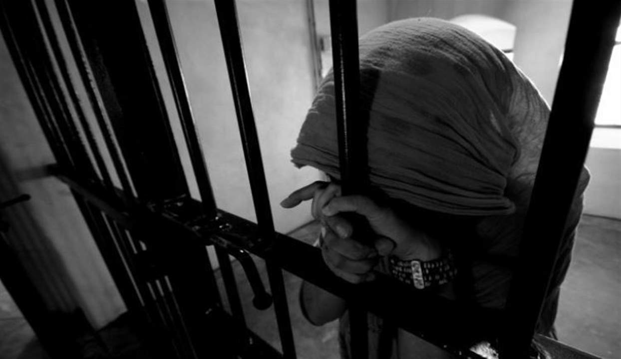 جريمة وحشية.. ذبحت أولادها بسكين حاد داخل منزلها! 