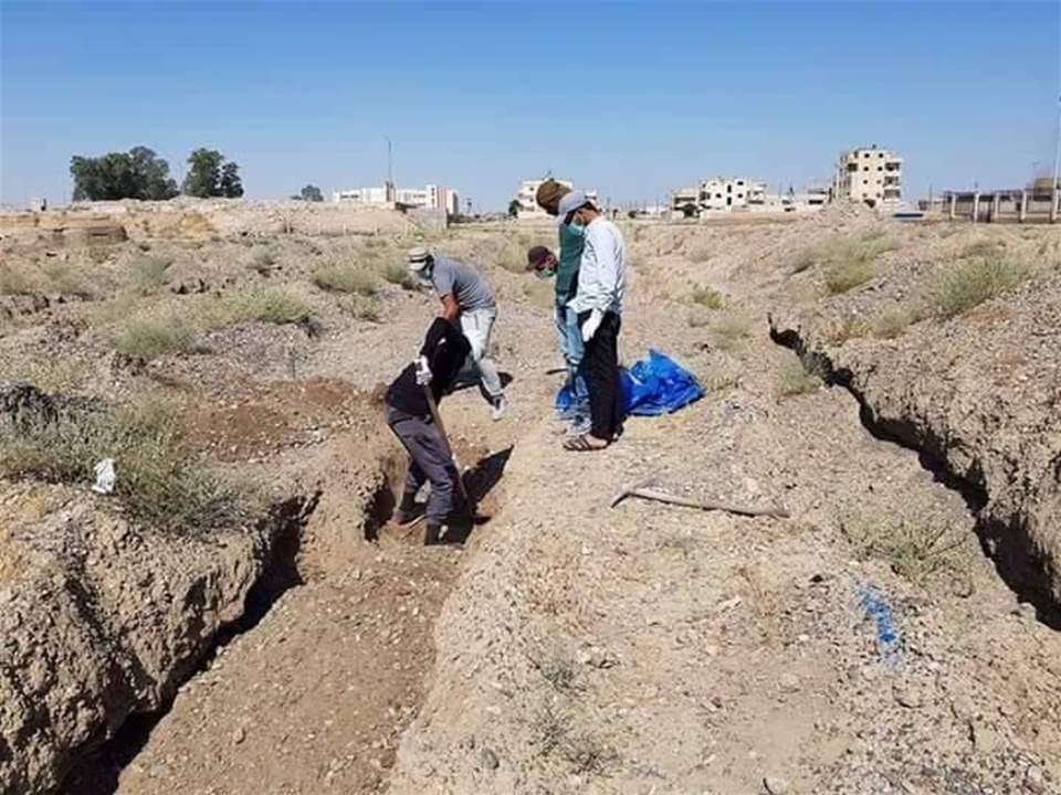 العثور على ثامن مقبرة جماعية في الرقة