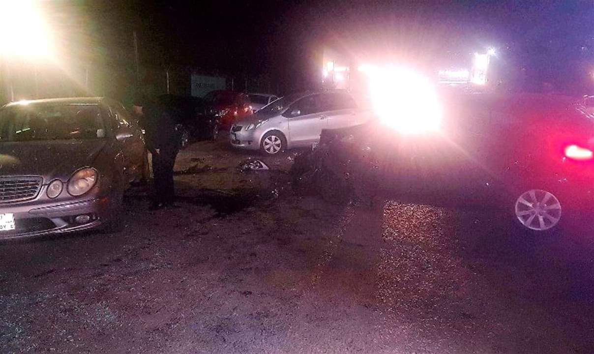 بالصورة- 3 جرحى بحادث سير على الطريق البحرية في الدورة