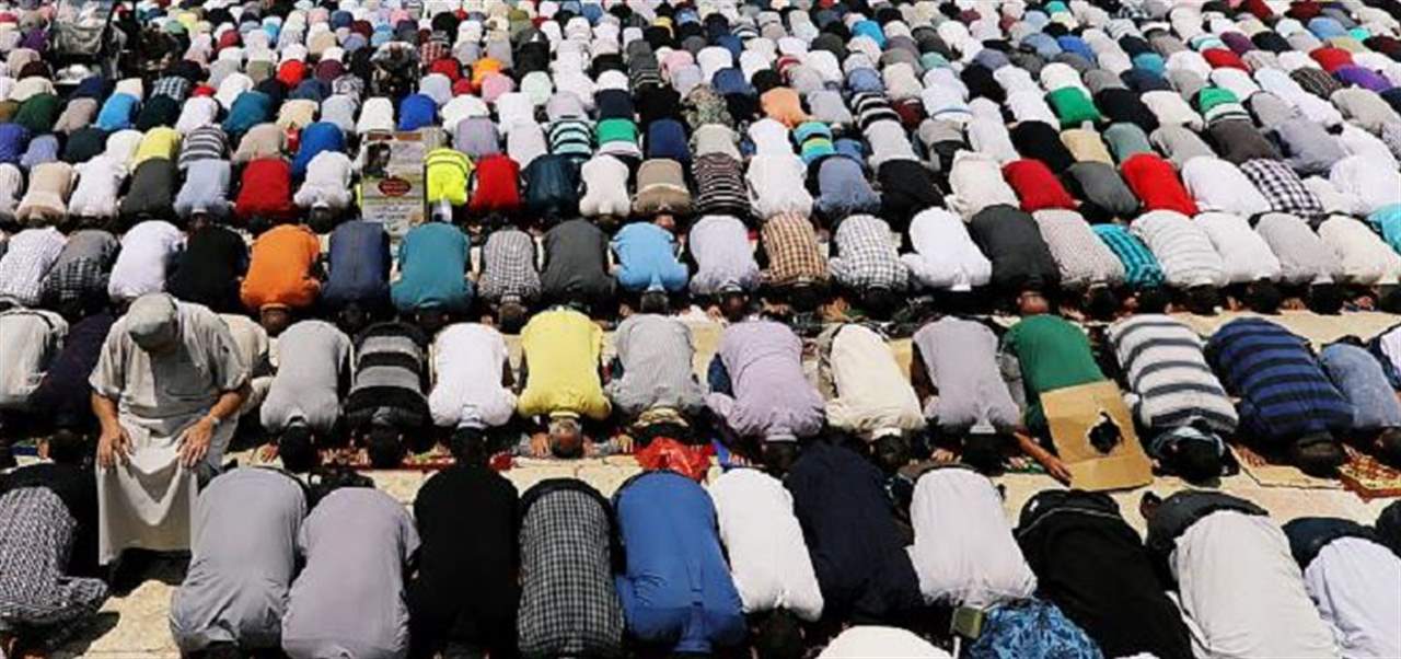 خططوا لتفجير مسجد وهدم المبنى الذي يقطنه العشرات وقتل شاغليه!