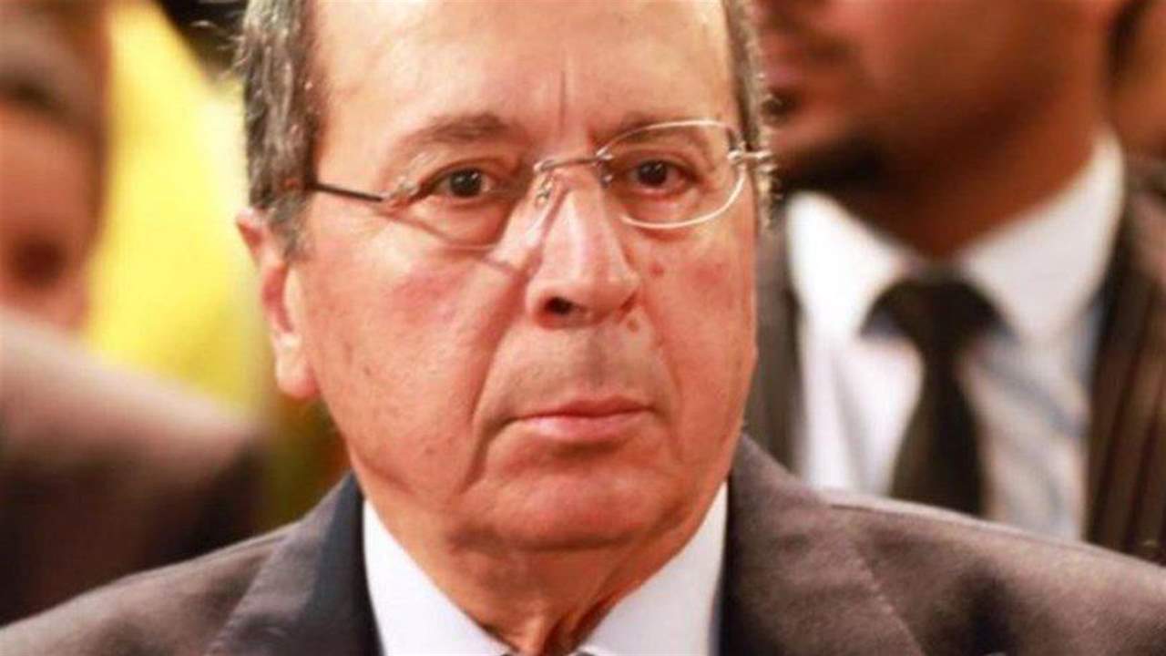 جميل السيد: معاليك.. ليش ما بتقول لشكيبك يسبّلو متل ما عملت معنا؟!